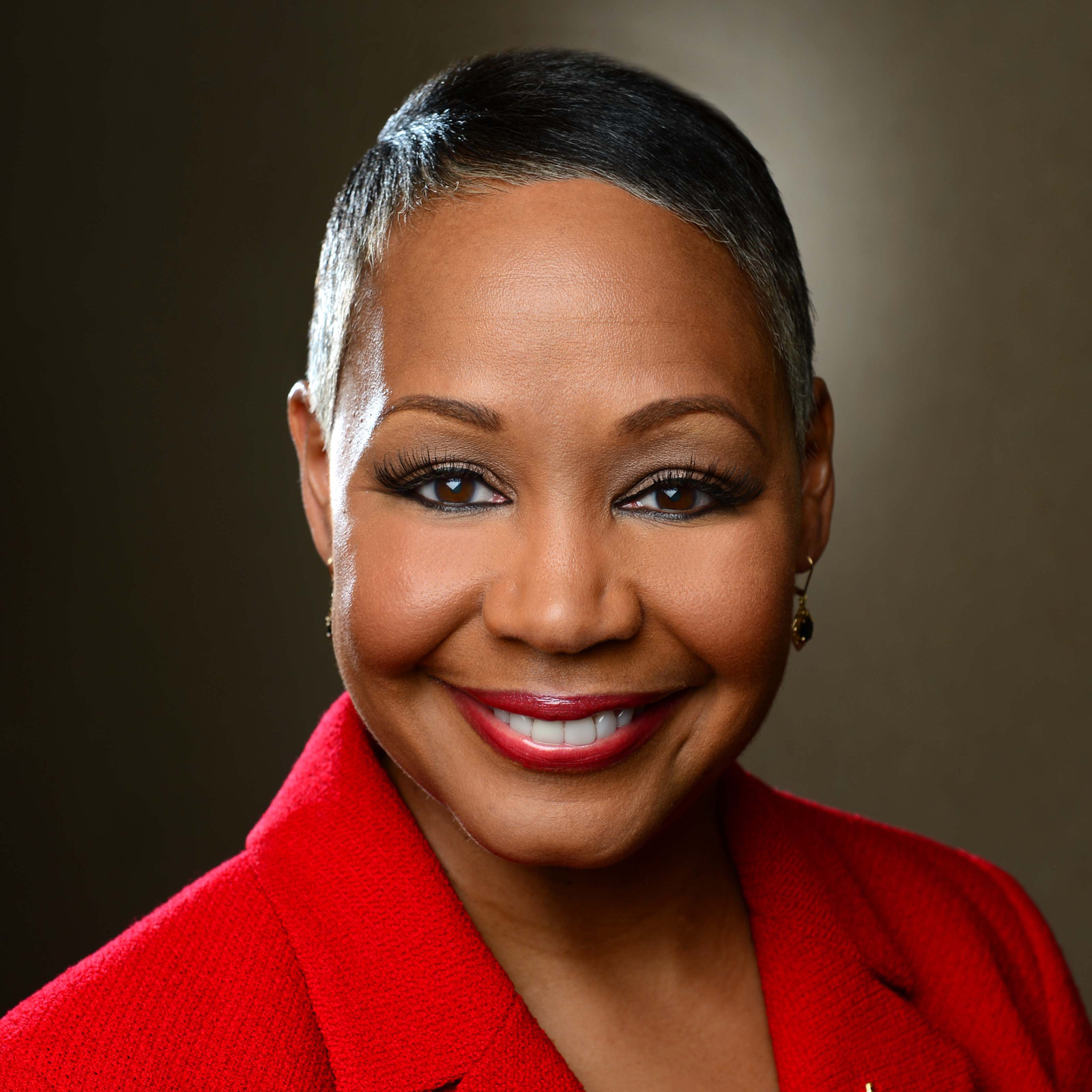 Dr. Lisa Borders Lisa Borders | Geno Auriemma UConn Leadership Conference